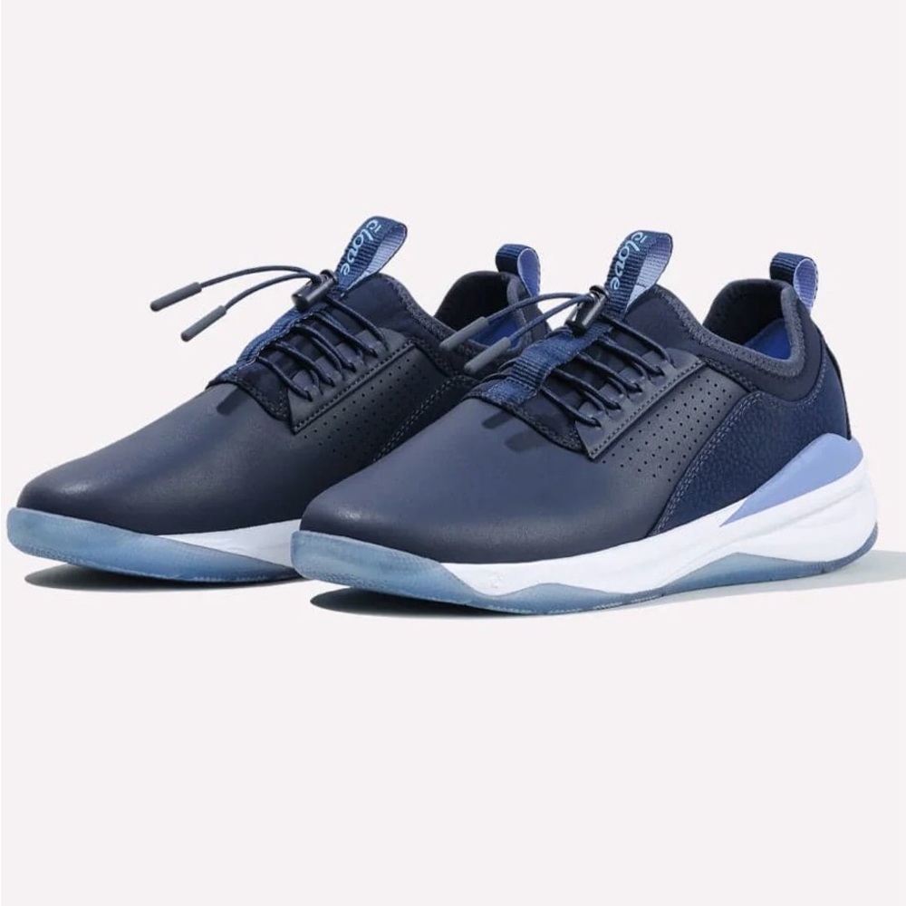 SALE NWOT Clove Men’s Navy Elastic Tie Fluid And Slip Resistent Sneaker